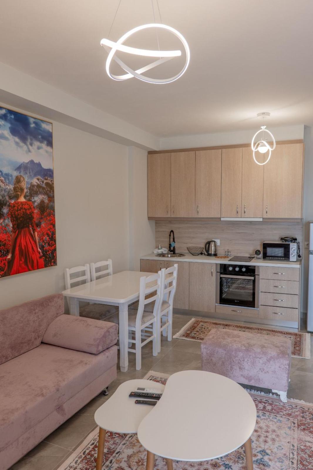 Esel Apartments Sarande Exterior photo