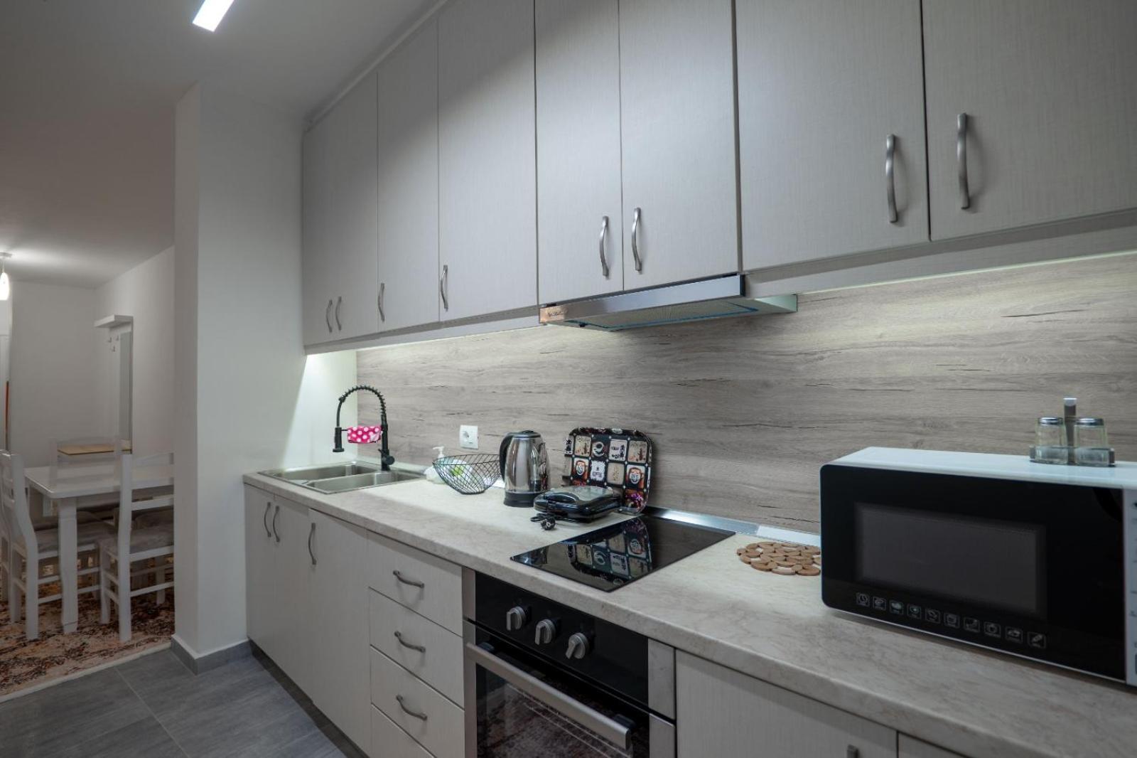 Esel Apartments Sarande Exterior photo